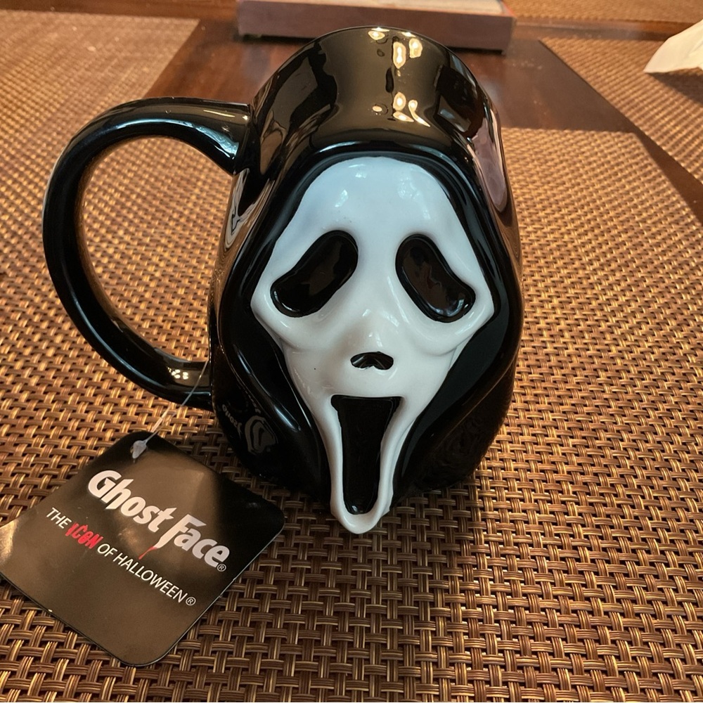 NWT SCREAM "Ghost Face" Sculpted Ceramic Mug 16 oz